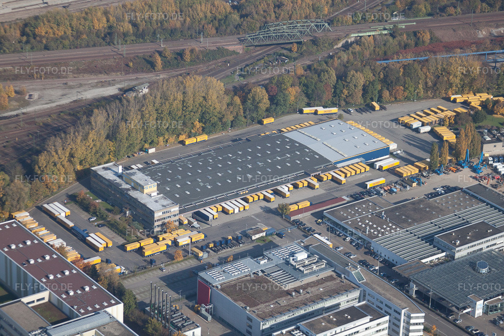 Luftbild: Lagerhallen und Speditionsgebäude SWS-Speditions-GmbH, Ottostraße im Ortsteil Durlach in Karlsruhe im Bundesland Baden-Württemberg in Deutschland. Foto: IMG_35032.jpg vom 31.10.2010 durch Werner Riehm/FLY-FOTO.de