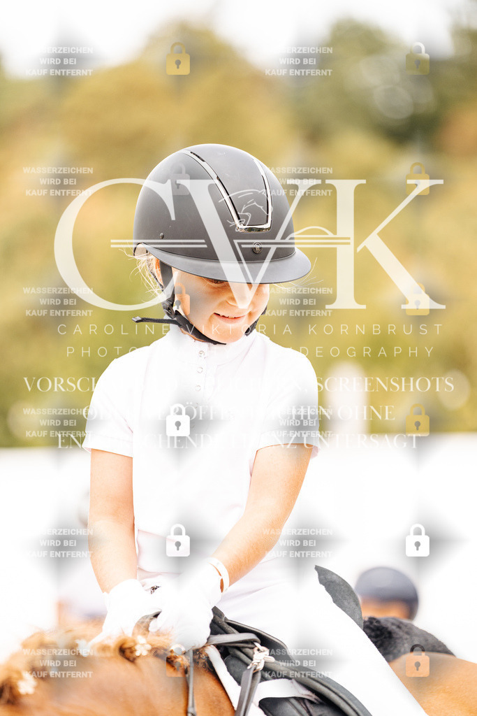 CK907230 | Turnierfotografie Pferdefotografie Trier Rheinland-Pfalz Pferdesport Reitsport Tierfotografie Sportfotografie Pferdevideo Pferdevideografie Equestrianvideography equestrianphotography  - Realisiert mit Pictrs.com