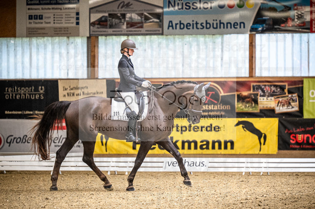 DOS_2378 | Entdecke hochwertige Reitturnierfotos von Foto Oger. Professionell, emotional und authentisch – jetzt Lieblingsmomente im Shop bestellen.Deutschlandweite Turnierfotografie. - Realisiert mit Pictrs.com