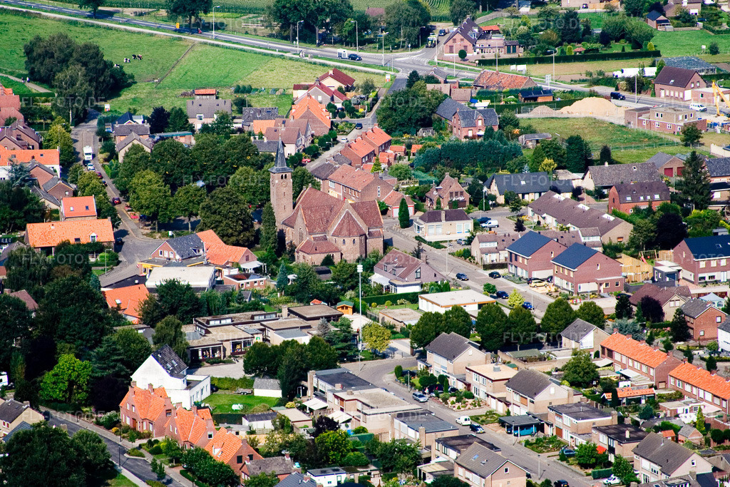 Luftbild: Ortsansicht in De Voort im Bundesland Limburg in Niederlande. Foto: IMG_12934.jpg vom 31.08.2008 durch Werner Riehm/FLY-FOTO.de