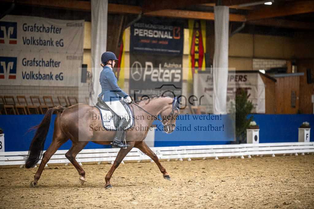 DOS_2098 | Entdecke hochwertige Reitturnierfotos von Foto Oger. Professionell, emotional und authentisch – jetzt Lieblingsmomente im Shop bestellen.Deutschlandweite Turnierfotografie. - Realisiert mit Pictrs.com