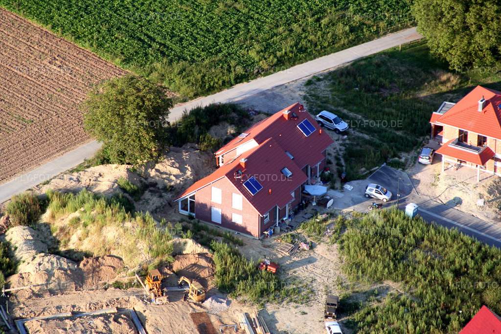 Luftbild: Neubaugebiet Am Höhenweg in Kandel im Bundesland Rheinland-Pfalz in Deutschland. Foto: IMG_7397.jpg vom 25.08.2007 durch Werner Riehm/FLY-FOTO.de