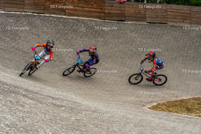 BayBMX2026-05050 | Fotogalerie von Thomas Dettweiler mit Eventbildern und lizenzfreien Fotos. Perfekt als Wandbild, für Büro, Website oder private Nutzung. - Realisiert mit Pictrs.com