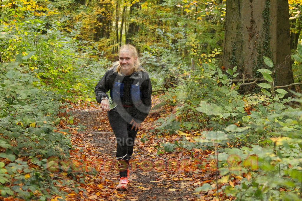 251026_1328_EV4_6942 | Sportfotografie im Rhein-Sieg Kreis, Köln, Bonn, NRW, Rheinland Pfalz, Hessen, etc. Unser Tätigkeitsfeld umfasst den Laufsport vom Volkslauf über den Marathon, Duathlon, Triathon bis zum Ultralauf wie Kölnpfad Ultra oder Schindertrail.