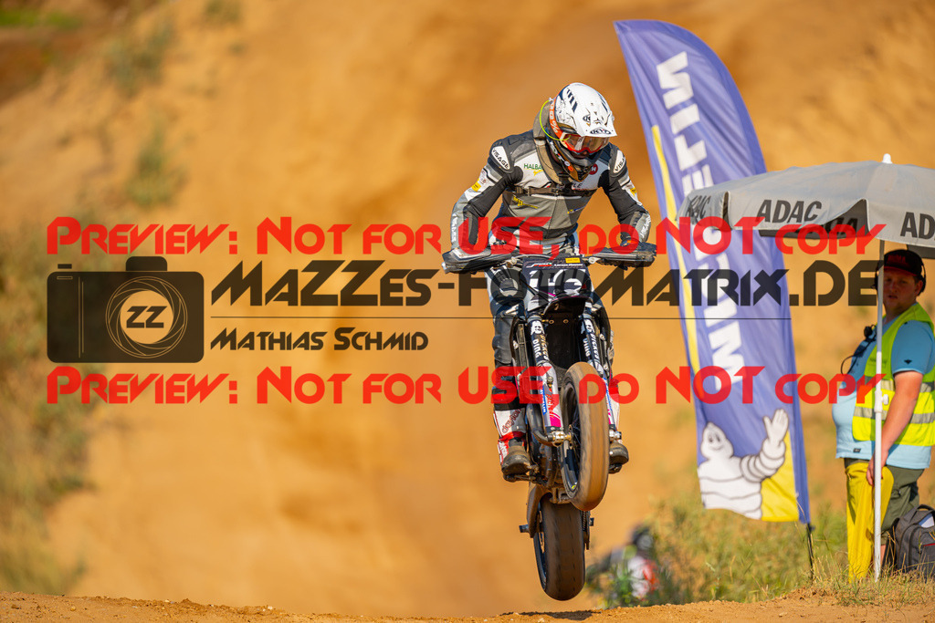 MaZZes-Fotomatrix-20260815-601860 | S2