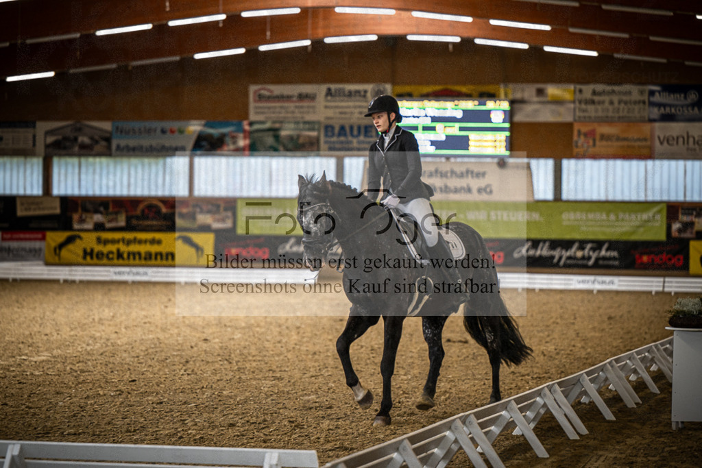 DOS_2480 | Entdecke hochwertige Reitturnierfotos von Foto Oger. Professionell, emotional und authentisch – jetzt Lieblingsmomente im Shop bestellen.Deutschlandweite Turnierfotografie. - Realisiert mit Pictrs.com