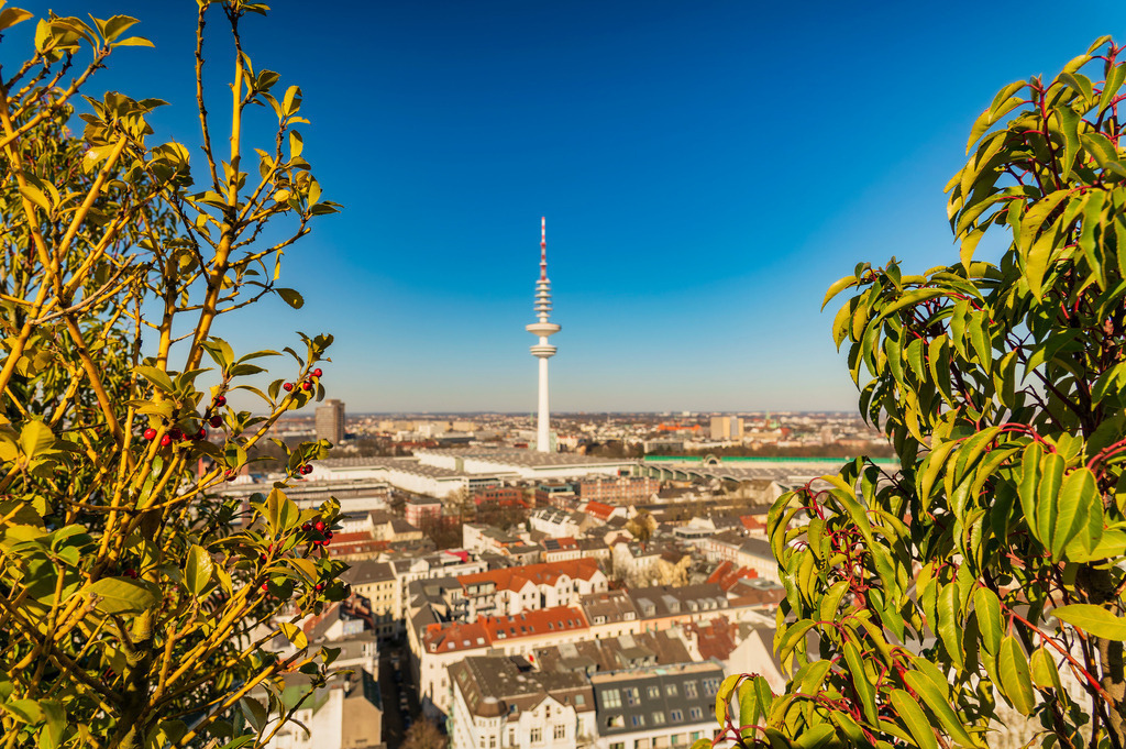 2025_03_19_HH-BUNKER+DOM+ST PAULI_MCP6747 | Hochwertig gedruckte Fotografien für die Wand, als Kalender und zum Verschenken. Hamburg & Norddeutschland und überall wo ich mit der Kamera unterwegs war.