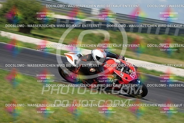 2025_07_19_PBK_23660 | Sportfotografie; SlowMotion; Video; Rennstrecke; Hafeneger; Speer; Racing; RSE; BMW; CBO; Trackday; Motorsportarena; Hockenheimring; Brno; Most; Barcelona; Valencia