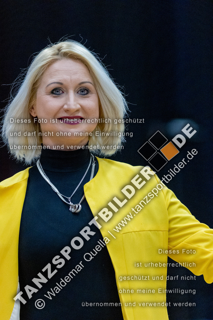 20230415-12825 | Hier finden Sie Tanz Bilder vom Latein und Standard Formationen tanzen. Sportbilder vom Tanzsport. Schöne Fotos und von Weltmeisterschaft, Europameisterschaft, Bundesliga, Regionalliga, Oberliga und Landesliga sowie von GOC Stuttgart, DanceComp, WM Bremen