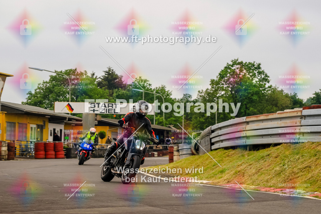 OBK-5933 | Hier findet Ihr Bilder von Touristenfahrten auf der Nürburgring Nordschleife oder von anderen Veranstaltungen die ich besucht habe. Viel Spass beim Durch Schauen 