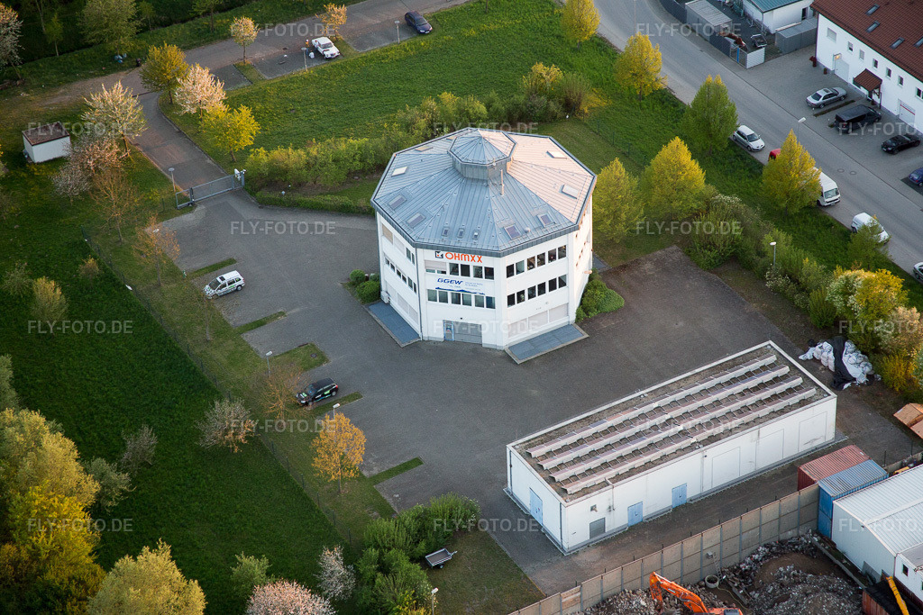 Luftbild: Gewerbegebiet und Firmenansiedlung Weidering in Bensheim im Bundesland Hessen in Deutschland. Foto: IMG_077894.jpg vom 23.04.2015 durch Werner Riehm/FLY-FOTO.de