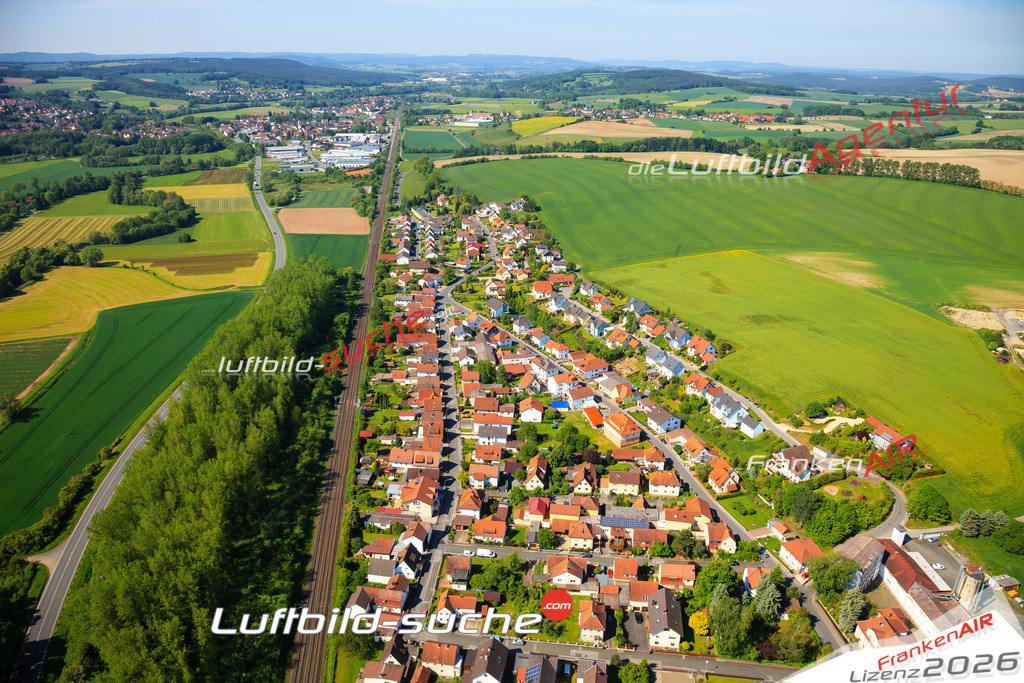 Die Luftaufnahme Johannisthal - Küps wurde vom UL-Flugzeug (keine Drohne) aus fotografiert.Hohe Druck- Auflösung-die Geschenkidee!