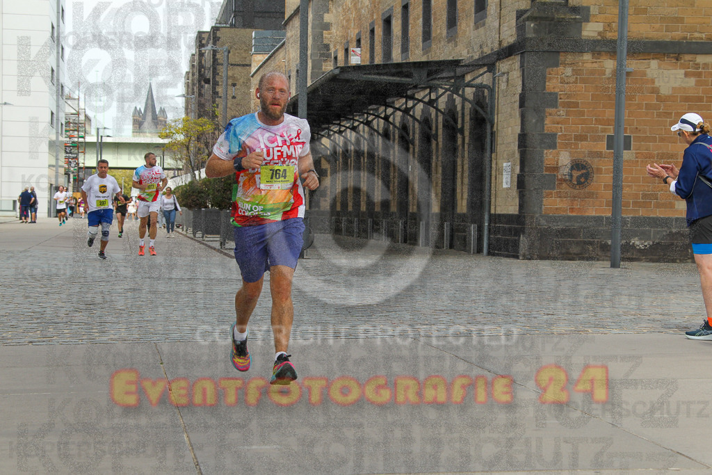 250920_1324_EV4_5435 | Sportfotografie im Rhein-Sieg Kreis, Köln, Bonn, NRW, Rheinland Pfalz, Hessen, etc. Unser Tätigkeitsfeld umfasst den Laufsport vom Volkslauf über den Marathon, Duathlon, Triathon bis zum Ultralauf wie Kölnpfad Ultra oder Schindertrail.