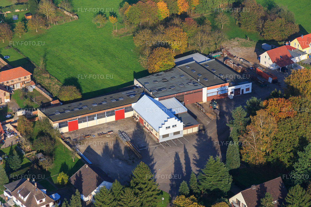 Vue aérienne: Limeca à Hatten dans le département Bas Rhin, France.Photo: IMG_075631.jpg prise le 01/11/2014 par Werner Riehm/FLY-FOTO.euRésolution de l'original: 5472 x 3648 pxWWW.LIMECA.FR
