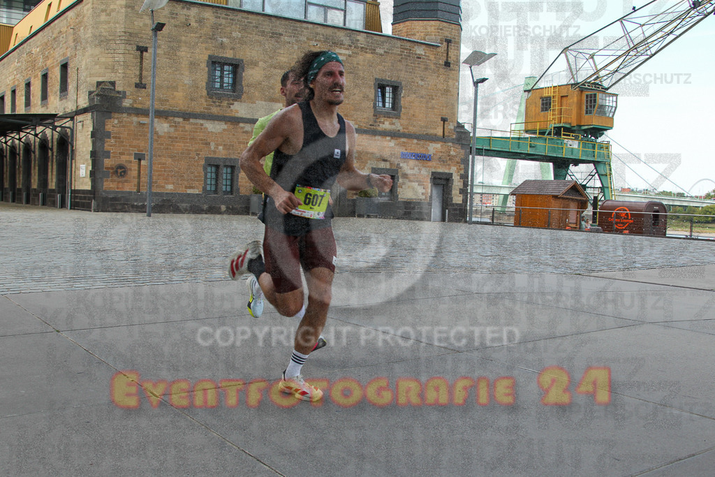 250920_1507_EV4_8112 | Sportfotografie im Rhein-Sieg Kreis, Köln, Bonn, NRW, Rheinland Pfalz, Hessen, etc. Unser Tätigkeitsfeld umfasst den Laufsport vom Volkslauf über den Marathon, Duathlon, Triathon bis zum Ultralauf wie Kölnpfad Ultra oder Schindertrail.