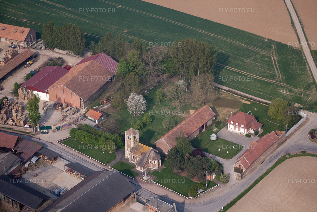 Vue aérienne: Vue de la ville à Béhagnies dans le département Pas de Calais, France. Photo: IMG_40050.jpg prise le 17/04/2011 par Werner Riehm/FLY-FOTO.eu – Résolution de l'original: 4752 x 3168 px