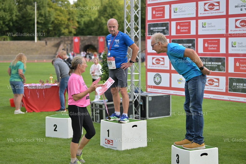 2026-08-23_Sparkassenlauf_Siegerehr_KH_00041 | Die Fotografen - Realisiert mit Pictrs.com