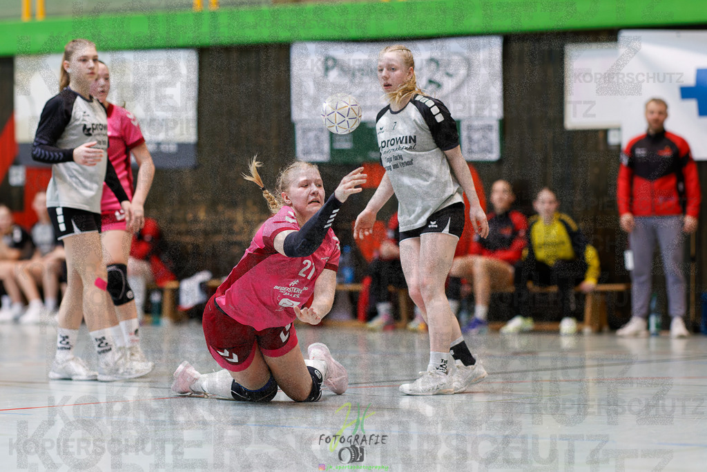 Hessenmeisterschaft wJC - Spiel um Platz 3; TuS Kriftel - SG Schenklengsfeld | Hessenmeisterschaft wJC - Spiel um Platz 3; TuS Kriftel - SG Schenklengsfeld am 22.03.2025 in Biedenkopf (Sporthalle Lahntalschule)Photo © 2025 - Jörg Heinrich - Realisiert mit Pictrs.com