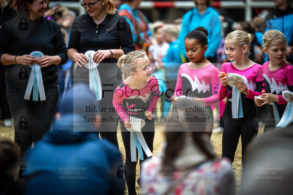 DOS_0298 | Entdecke hochwertige Reitturnierfotos von Foto Oger. Professionell, emotional und authentisch – jetzt Lieblingsmomente im Shop bestellen. - Realisiert mit Pictrs.com