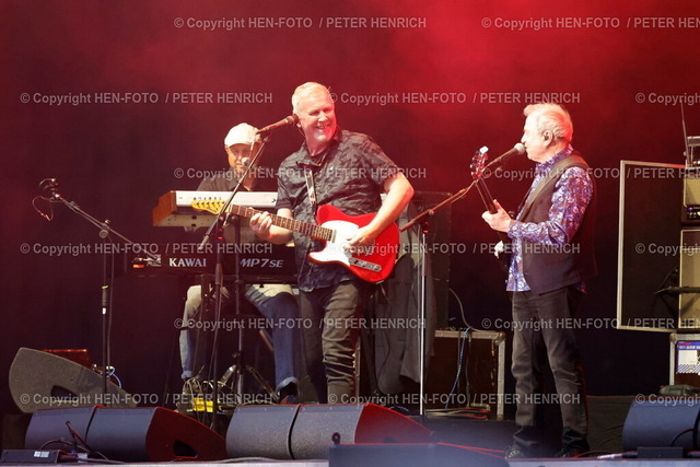 20240516-_11A3794-schlossgrabenfest-HEN-FOTO | 16.05.2024 Schloßgrabenfest 2024 SGF2024 mit Openair Musik Festival vom 16.5. - 19.5.2024. Live Musik auf 3 Bühnen und einem Club-Area. Innenstadtfest Schlossgrabenfest rund um das Residenzschloß SPIDER MURPHY GANG auf Merck-Bühne (Foto: Peter Henrich) - Realisiert mit Pictrs.com