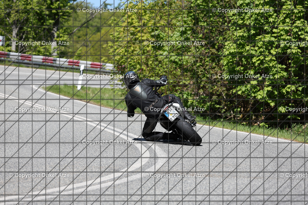 IMG_9577 | Fotograf am Kyffhäuser. Onkel Atze. Kyffhäuser Rennstrecke. Café36. Motorsportfotografie. - Realisiert mit Pictrs.com