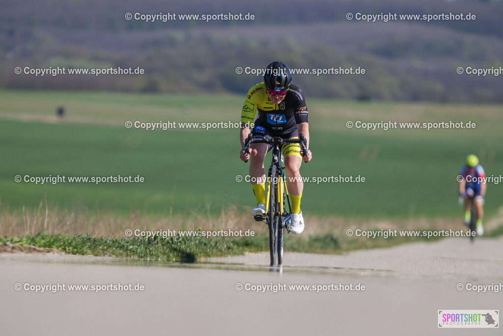 368A3400 | Neusiedlersee Radmarathon 2026@sportshot_your_pictrs #yourpictures#roadtowm2029 #nrm #neusiedlerseeradmarathon #neusiedlersee #neusiedlerseetourismus #burgenland #mörbisch #nrm26 #burgenlandtourismus #voglundco #poweredbyburgenlandtourismus #radsport #rad #marathon #ucigranfondo #visitburgenland #ucigranfondoworldseries