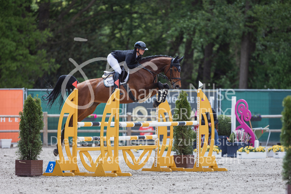 250506_Mühlen_SprPf-L1-348 | Deine schönsten Turniermomente als professionelle Fotos! Entdecke hochwertige Pferdesport-Fotografie im Online-Shop. Jetzt Fotos finden & bestellen!