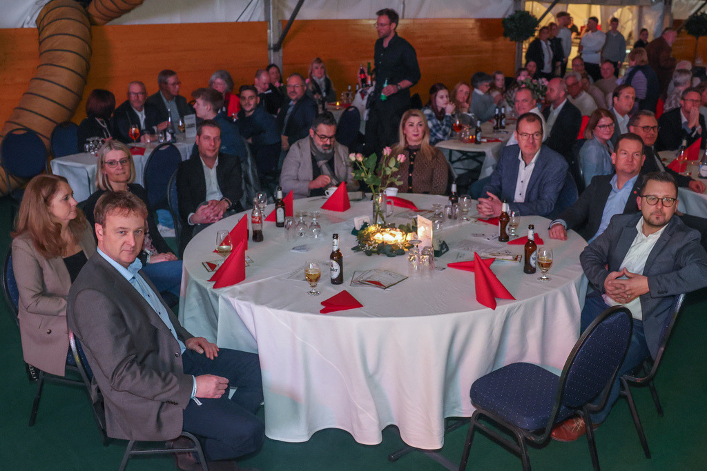 top-top.de250214-143 | Die 3. Weseler SportNacht, die große Sportgala mit Ehrungen der Weseler Sportler des Jahres 2024 findet am Freitag, den 14.02.2025 im Festzelt an der Rheinpromenade statt.Foto: Erwin Pottgiesser