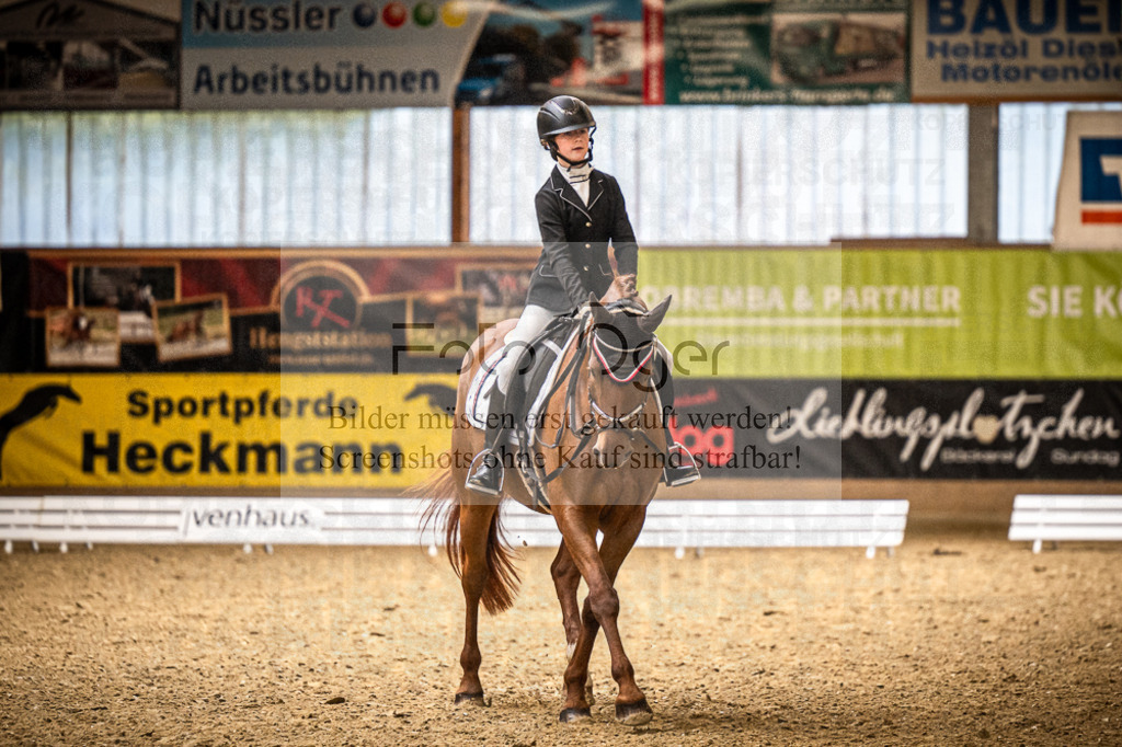 DOS_1344 | Entdecke hochwertige Reitturnierfotos von Foto Oger. Professionell, emotional und authentisch – jetzt Lieblingsmomente im Shop bestellen.Deutschlandweite Turnierfotografie. - Realisiert mit Pictrs.com