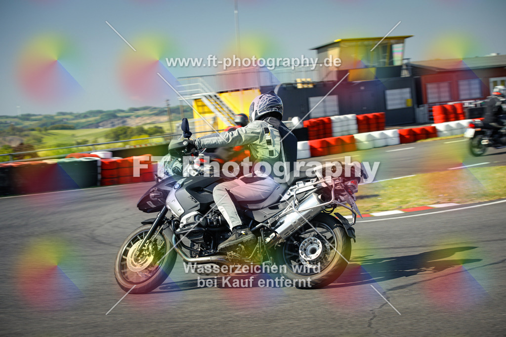 OBK_Mai_Justin_Uwe-10413 | Hier findet Ihr Bilder von Touristenfahrten auf der Nürburgring Nordschleife oder von anderen Veranstaltungen die ich besucht habe. Viel Spass beim Durch Schauen 