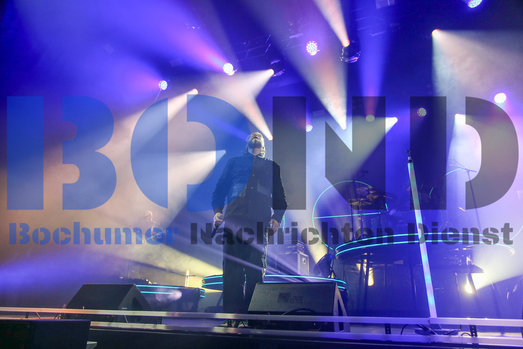 SES_RGAZFR20250822-18 | bond - Realisiert mit Pictrs.com