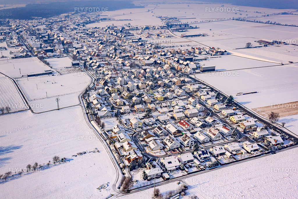 Schubertstraße im Winter bei Schnee | Luftbild: Schubertstraße im Winter bei Schnee in Hatzenbühl im Bundesland Rheinland-Pfalz in Deutschland. Foto: IMG_24065.jpg vom 27.01.2010 durch Werner Riehm/FLY-FOTO.de - Realisiert mit Pictrs.com