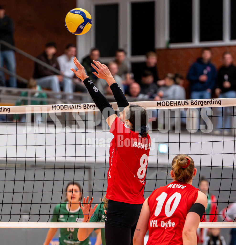 Volleyball I Frauen I Saison 2025-2026 I 2 Bundesliga Pro I 16. Spieltag VFL Oythe - TV Planegg-Krailling-07 | Georgia McGovern (8,VFL Oythe) - Realisiert mit Pictrs.com