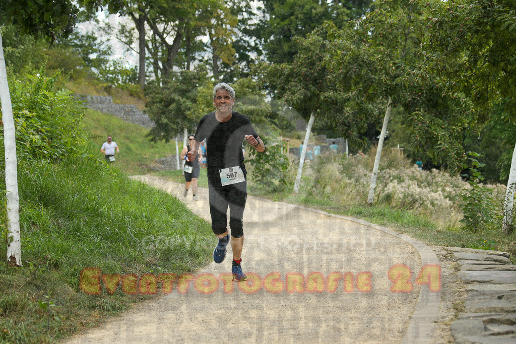 250824_1424_EX1_6067 | Sportfotografie im Rhein-Sieg Kreis, Köln, Bonn, NRW, Rheinland Pfalz, Hessen, etc. Unser Tätigkeitsfeld umfasst den Laufsport vom Volkslauf über den Marathon, Duathlon, Triathon bis zum Ultralauf wie Kölnpfad Ultra oder Schindertrail.