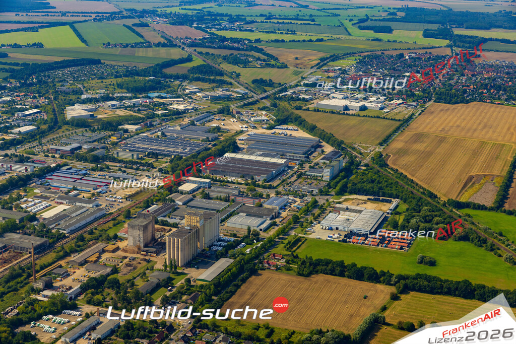 Klassische Luftaufnahme ohne Drohne zeigt:Wüstmark bei Schwerin - Die Luftbildaufnahme wurde 2025 vom UL-Flugzeug heraus erstellt ( keine Drohnenaufnahme ) - Hochauflösende Luftaufnahme -Nicht vergleichbar mit Google Maps oder Satelittenbilder- Die Geschenkidee !Mit Lizenz und Bildrechte bestellbar