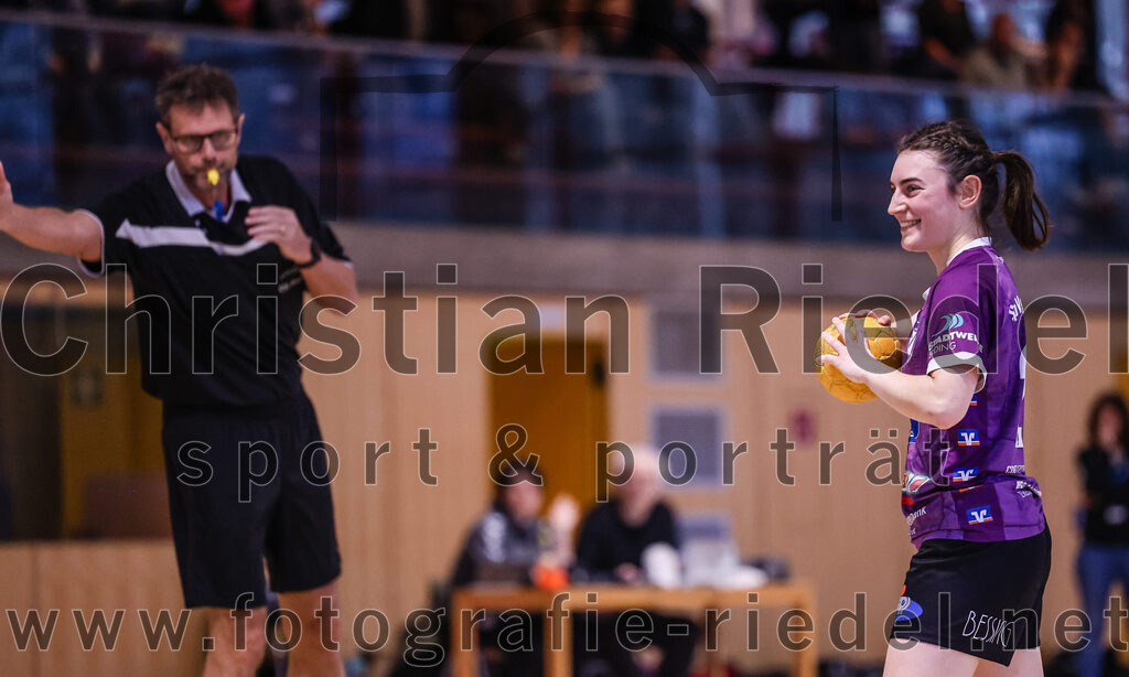 2025-02-22_085_SpVgg_Altenerding_gegen_TG_Landshut | Erding, Deutschland, 22.02.2025:Handball, Bezirksoberliga Frauen Altbayern 2024 / 2024, 15. Spieltag, SpVgg Altenerding gegen TG Landshut, Endergebnis: 25:22Katharina Künstner (SpVgg Altenerding, #23)Foto: Christian Riedel / fotografie-riedel.net