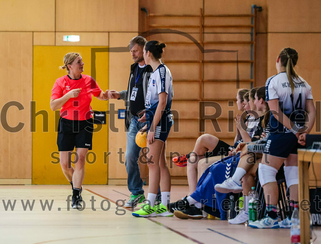 2023-12-16_008_SpVgg_Altenerding_gegen_HC_Donau-Paar_II | Erding, Deutschland, 16.12.2023:
Handball, Bezirksoberliga Frauen Altbayern 2023 / 2024, 10. Spieltag, SpVgg Altenerding gegen HC Donau/Paar II, Endergebnis: 22:22

Foto: Christian Riedel / fotografie-riedel.net