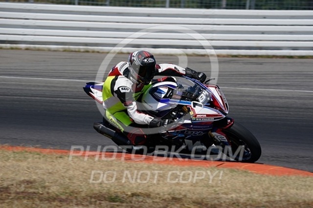 2022_08_12_PBK_14161 | Sportfotografie; SlowMotion; Video; Rennstrecke; Hafeneger; Speer; Racing; RSE; BMW; CBO; Trackday; Motorsportarena; Hockenheimring; Brno; Most; Barcelona; Valencia