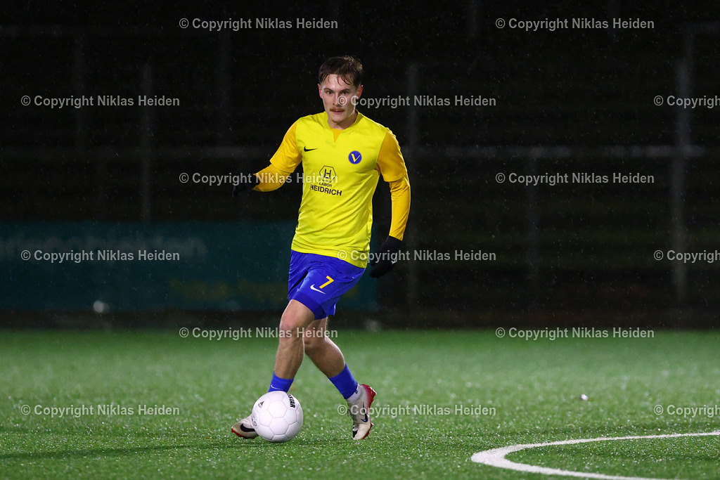 NH_SCVictoriaHamburg_Teutonia05_OberligaHamburg_14112025 | #7 Luca Palzer (SC Victoria Hamburg)Fußball I Herren I Gamesright Oberliga Hamburg I Saison 2025-2026  I 17. Spieltag I SC Victoria Hamburg - Teutonia 05 I 14.11.2025 I Stadion Hoheluft