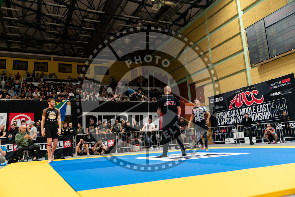 20230916PBB6740 | Fighters compete during the grappling tournement ADCC Trials (European, Middle East and African Championship) in Warsaw, Poland, on September 16, 2023.