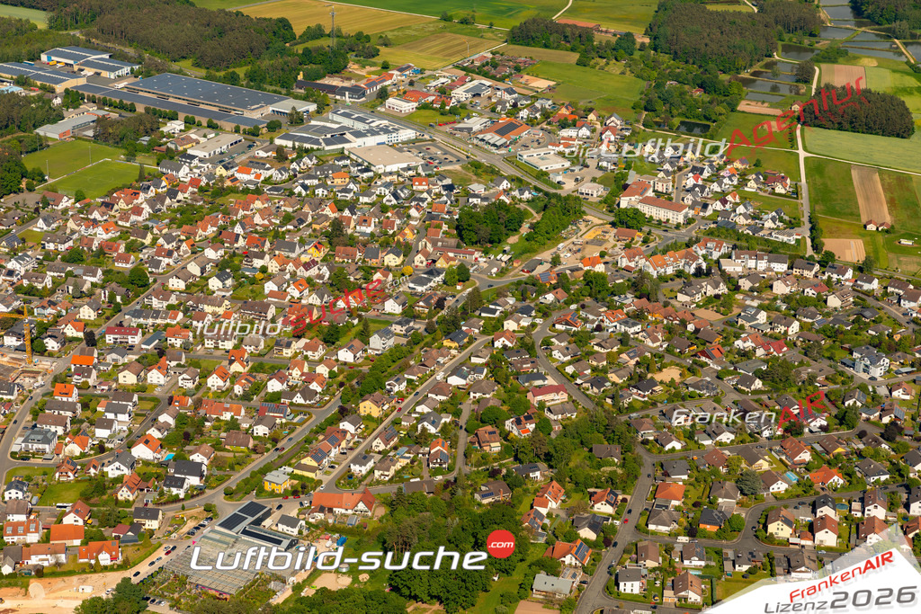 Das Luftbild zeigt : Zeckern Hemhofen - Die Luftaufnahme wurde 2024 vom UL-Flugzeug aus erstellt ( keine Drohne ) - Hochauflösende Luftaufnahme - Für grossformatige Ausdrucke geeignet. Die Geschenkidee !Mit Lizenz und Bildrechte bestellbar