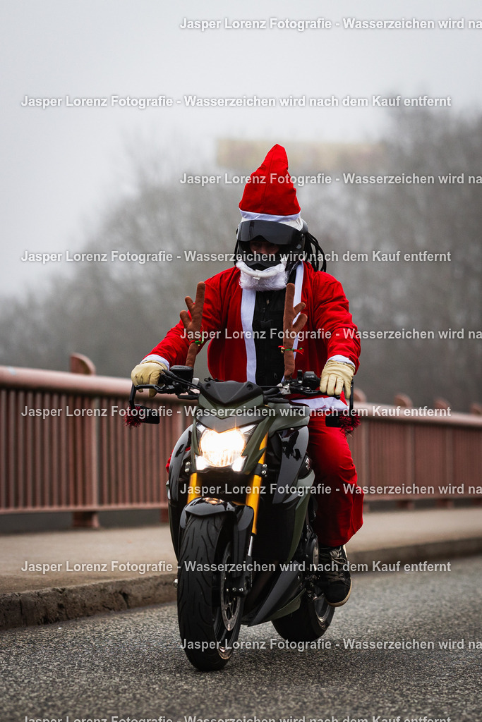 X-Mas Ride I Kiel I 2025 | Jasper Lorenz Fotografie - Realisiert mit Pictrs.com