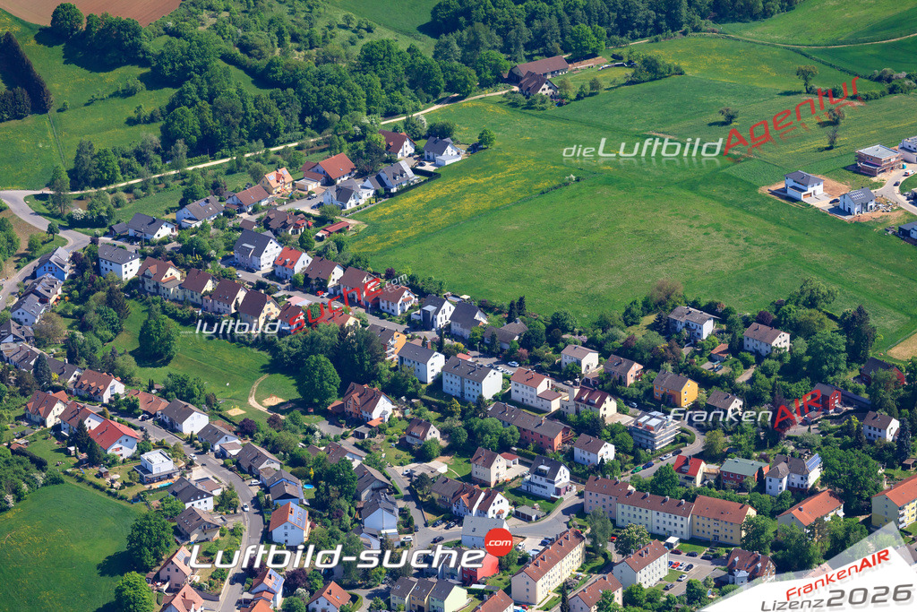 Das Luftbild der Stadt Bischberg wurde 2018 vom Flugzeug heraus erstellt (keine Drohne) Aufnahmehöhe ca.400 Meter- hohe Auflösung für beste Druck-Qualität