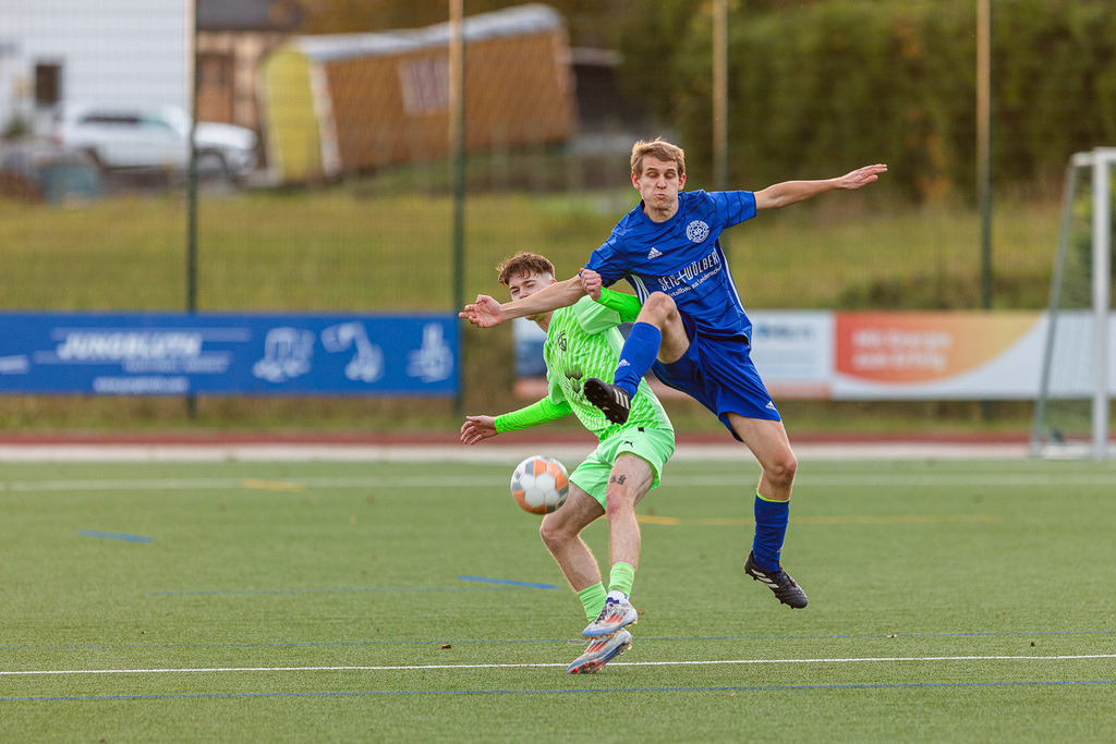 SG Morshausen - FC Karbach II | Sportfotografie Hermann-Josef Stoffel - Realisiert mit Pictrs.com