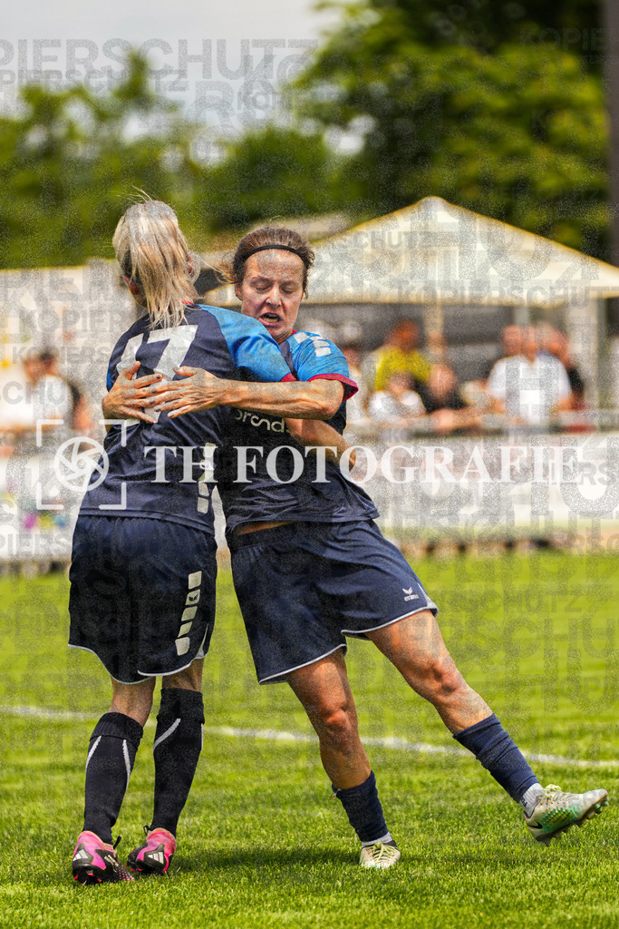 GER, FC Hauingen - SV Waldhaus, Frauen-Fussball, Rothaus Bezirkpokal, Finale, Saison 2024/2025, 29.05.2025 | GER, FC Hauingen - SV Waldhaus, Frauen-Fussball, Rothaus Bezirkpokal, Finale, Saison 2024/2025, 29.05.2025Foto: TH Fotografie/Alessio Bosco