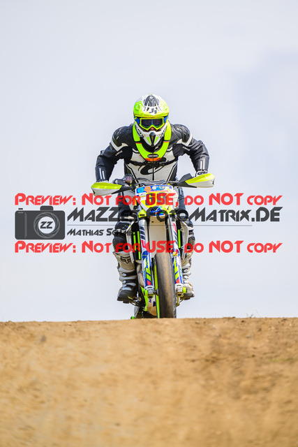 MaZZes_FotoMatrix_240622_6007705_7039 | S4