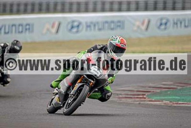 spof7406 | Professionelle Fotos von Sportveranstaltungen, aber auch Hochzeiten und anderen Events. - Realisiert mit Pictrs.com