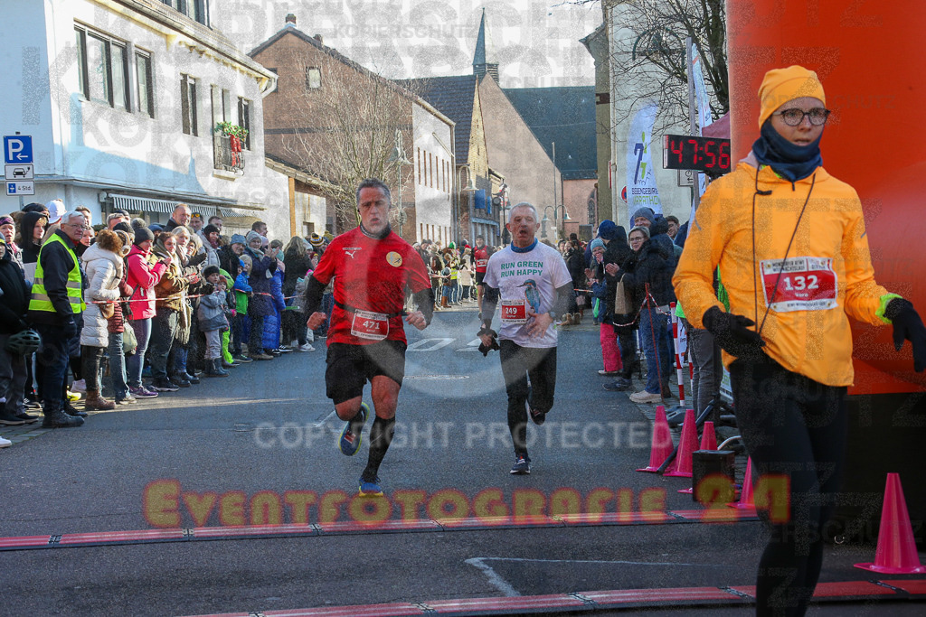 241201_1224_EX1_1982 | Sportfotografie im Rhein-Sieg Kreis, Köln, Bonn, NRW, Rheinland Pfalz, Hessen, etc. Unser Tätigkeitsfeld umfasst den Laufsport vom Volkslauf über den Marathon, Duathlon, Triathon bis zum Ultralauf wie Kölnpfad Ultra oder Schindertrail.