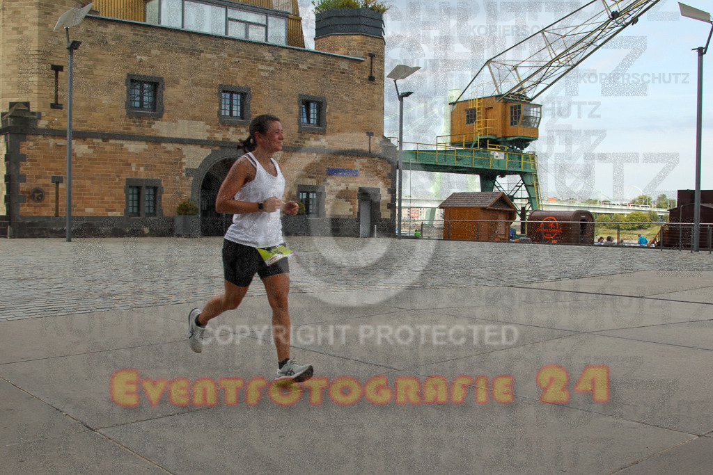 250920_1521_EV4_8575 | Sportfotografie im Rhein-Sieg Kreis, Köln, Bonn, NRW, Rheinland Pfalz, Hessen, etc. Unser Tätigkeitsfeld umfasst den Laufsport vom Volkslauf über den Marathon, Duathlon, Triathon bis zum Ultralauf wie Kölnpfad Ultra oder Schindertrail.