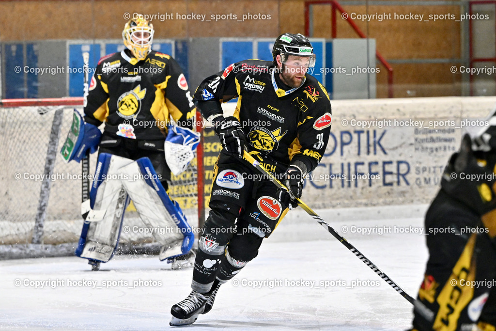EC MET PHOTOVOLTAIK HORNETS SPITTAL vs. EV ZELTWEG MURTAL LIONS | #38 Zorec Marco EC Hornets Spittal, #35 Egger Luca EC Hornets Spittal, EC MET PHOTOVOLTAIK HORNETS SPITTAL vs. EV ZELTWEG MURTAL LIONS, EC MET PHOTOVOLTAIK HORNETS SPITTAL vs. EV ZELTWEG MURTAL LIONS am 08.02.2026 in Spittal an der Drau (Eissportzentrum Spittal), Austria, (Photo by Bernd Stefan)